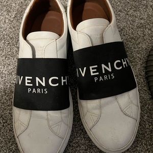 Mens Givenchy shoes 9.5